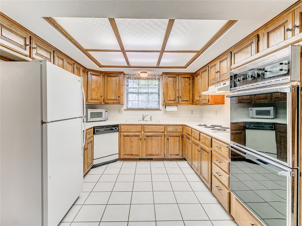 3108 Eagle Crest Rd, Edmond, OK 73013 photo 3