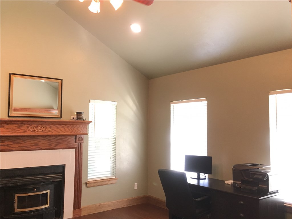 107 Brenda Ln, Mcloud, OK 74851 photo 21