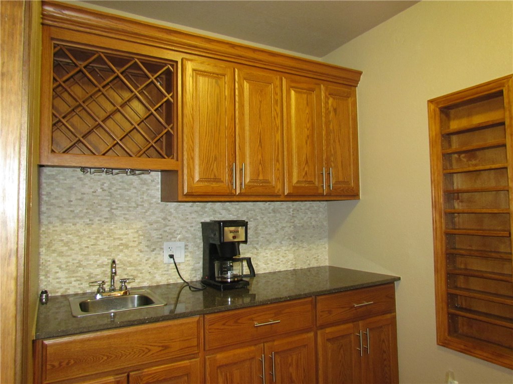 975 S Post Rd, Guthrie, OK 73044 photo 10