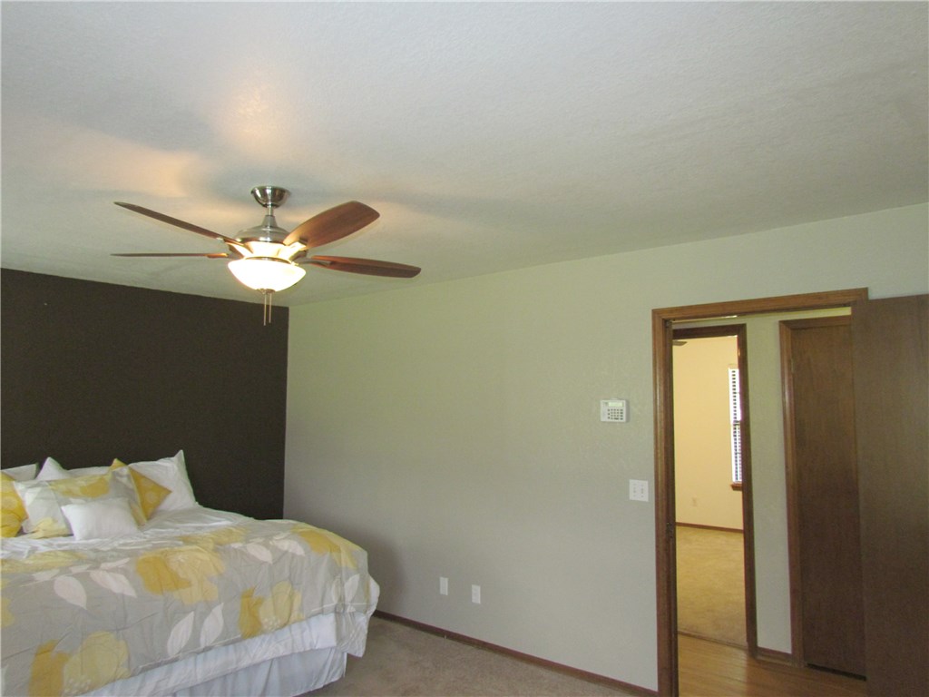 975 S Post Rd, Guthrie, OK 73044 photo 14