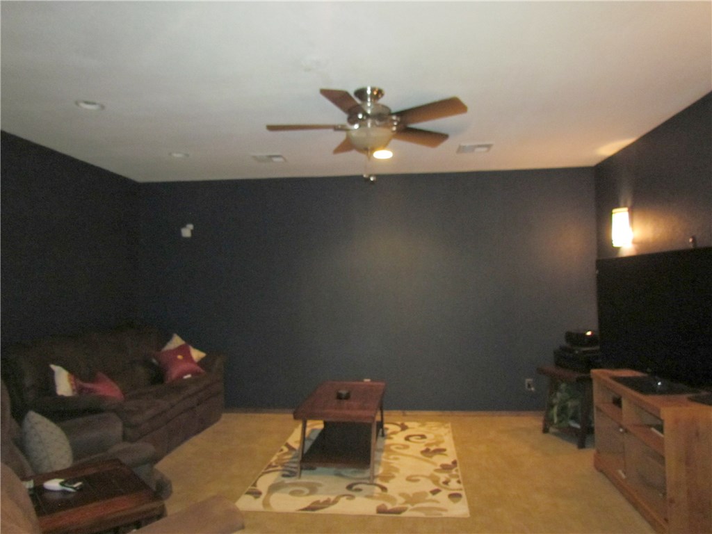 975 S Post Rd, Guthrie, OK 73044 photo 6