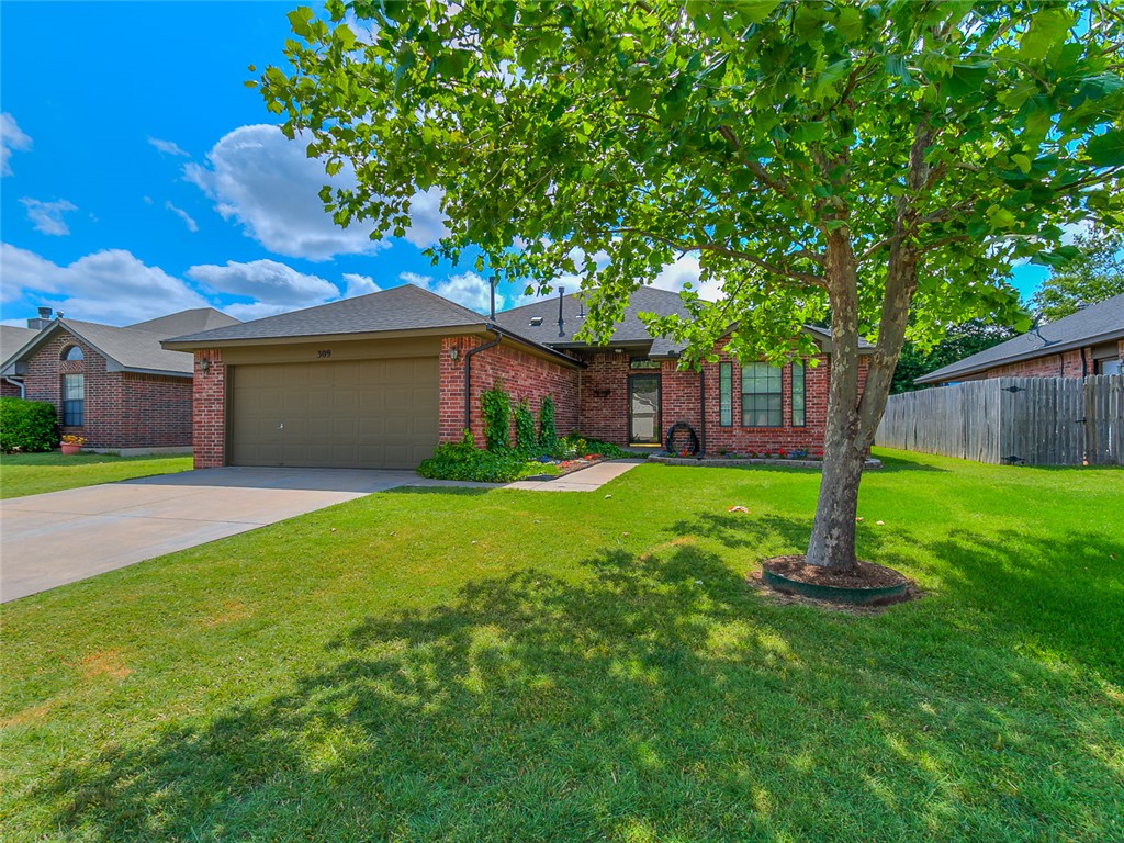 309 Marrgate Dr, Yukon, OK 73099 photo 1