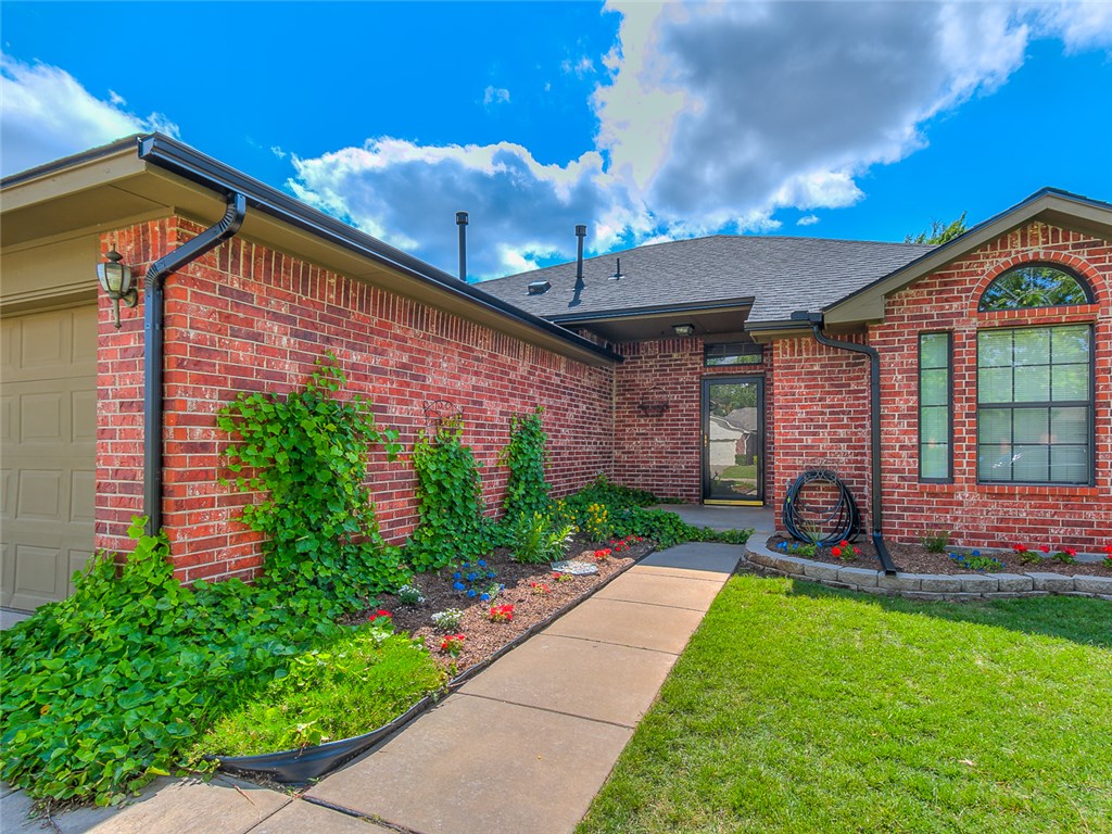 309 Marrgate Dr, Yukon, OK 73099 photo 3