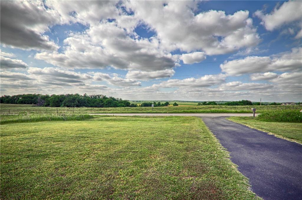 2910 E Silver City Rdg, Tuttle, OK 73089 photo 3