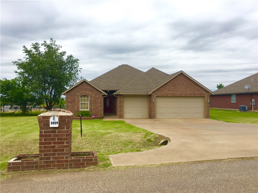 6809 Lewis Ln, Tuttle, OK 73089 photo 1