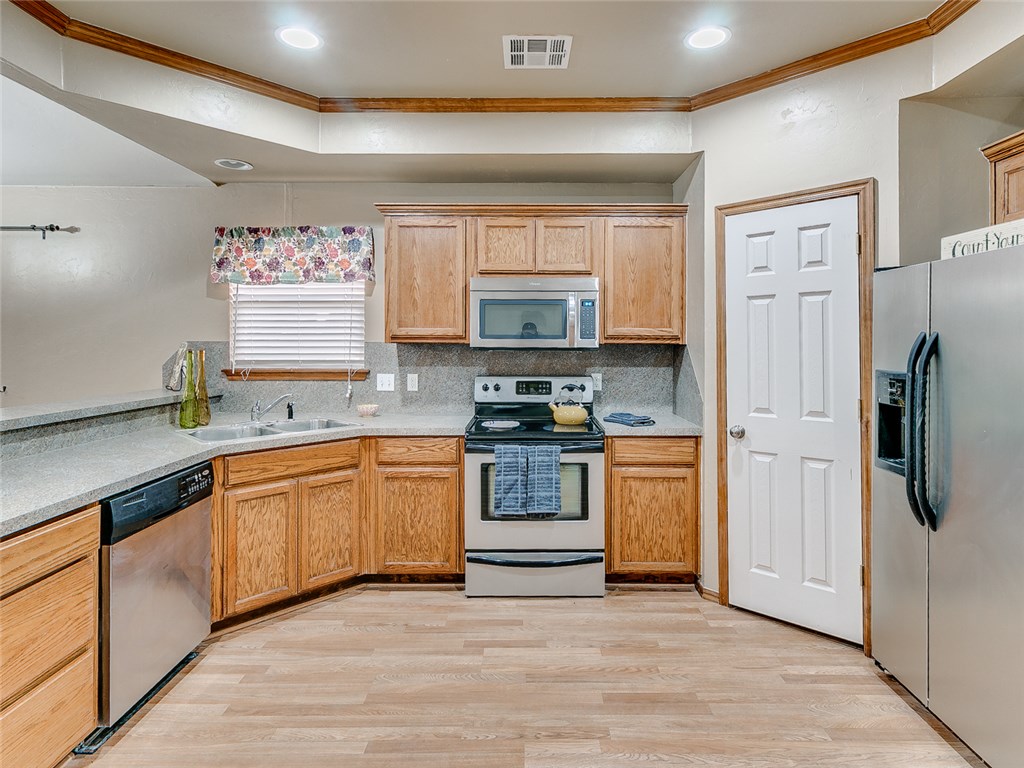 981 Sunflower, Tuttle, OK 73089 photo 22
