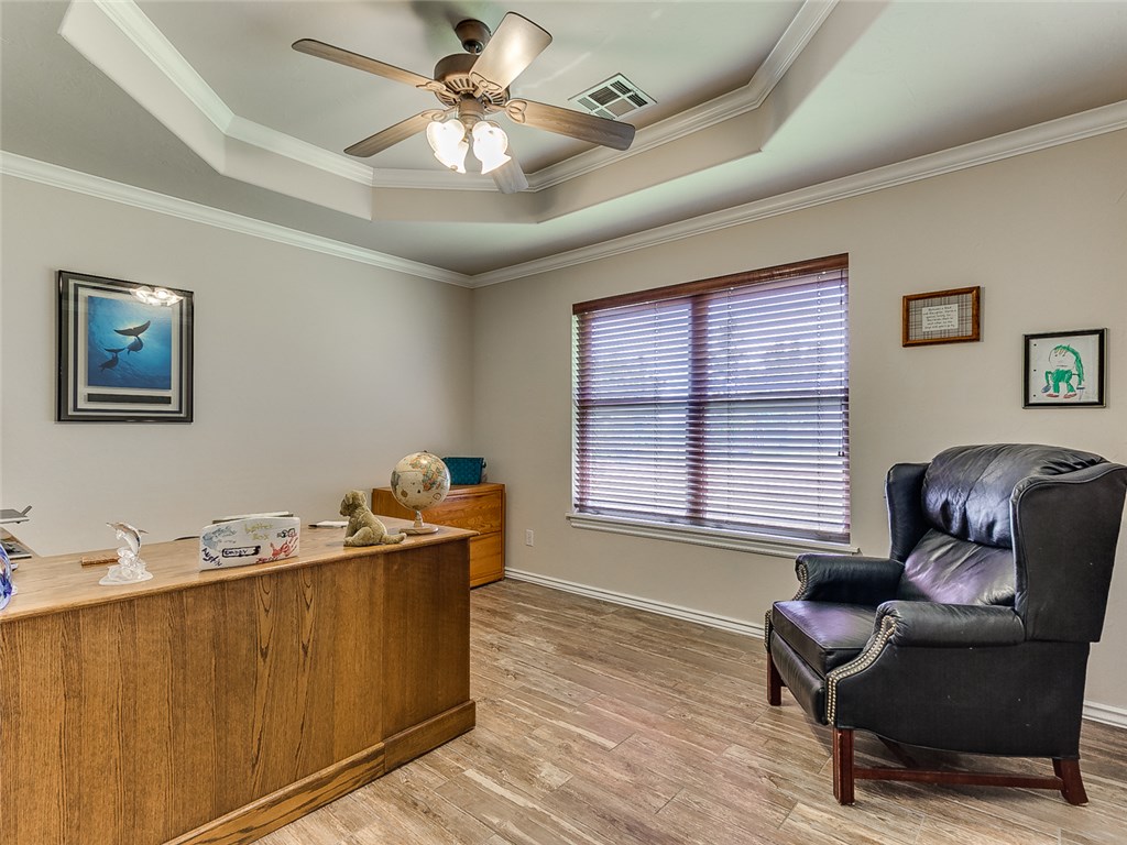 909 Grandview Rd, Tuttle, OK 73089 photo 8