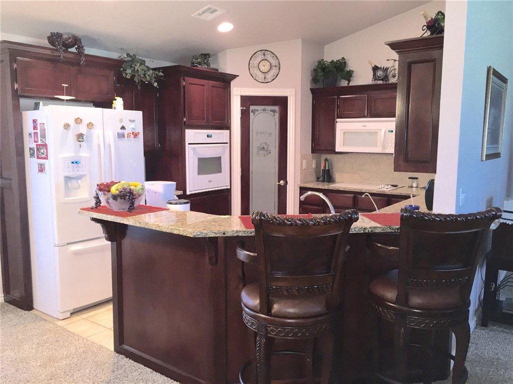 200 E Lakeview, Tecumseh, OK 74873 photo 9