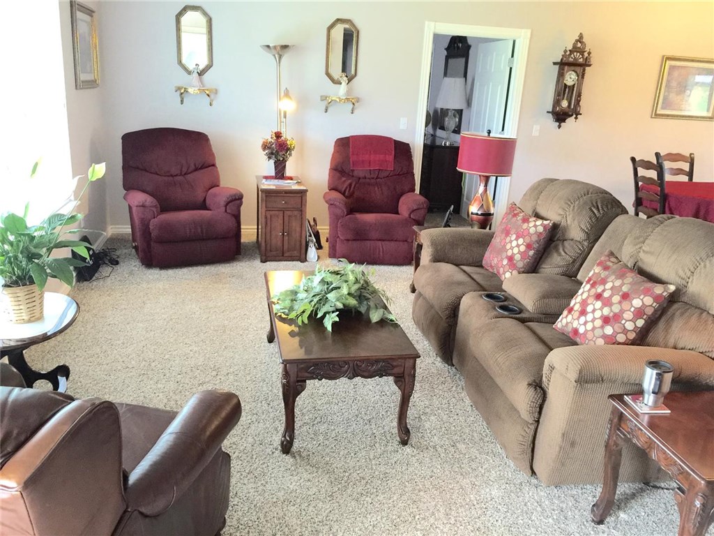 200 E Lakeview, Tecumseh, OK 74873 photo 5