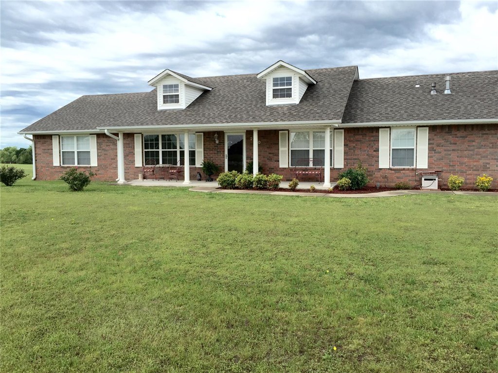 200 E Lakeview, Tecumseh, OK 74873 photo 1