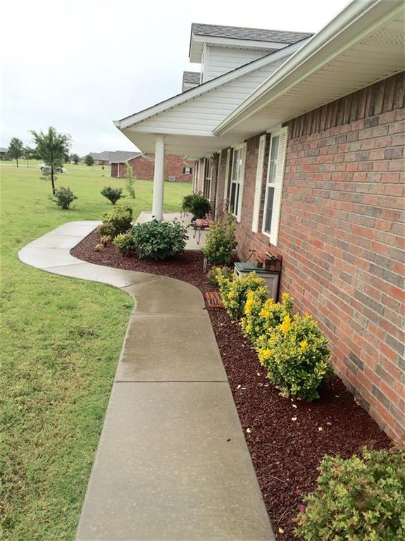 200 E Lakeview, Tecumseh, OK 74873 photo 3