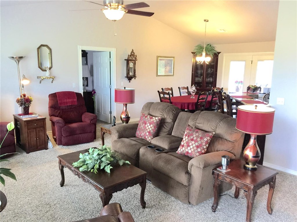 200 E Lakeview, Tecumseh, OK 74873 photo 6
