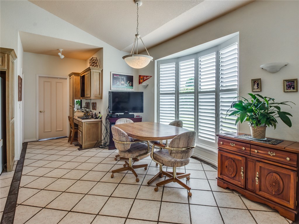 3308 Pinehurst, Norman, OK 73072 photo 6