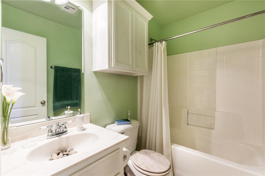 2917 Danielle Ter, Moore, OK 73160 photo 15