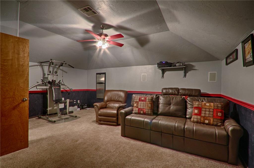 Undisclosed, Moore, OK 73160 photo 21