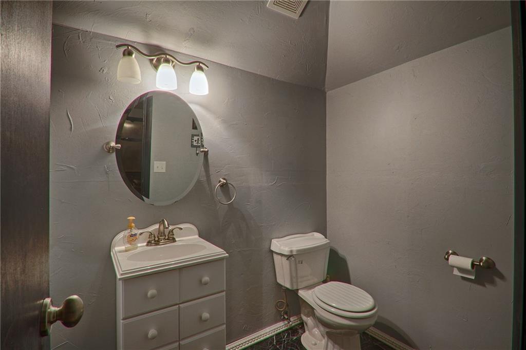 Undisclosed, Moore, OK 73160 photo 22