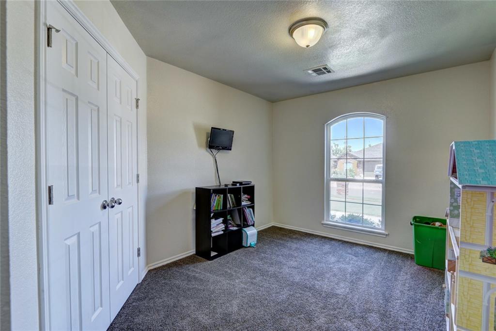 409 Apache Gate Dr, Yukon, OK 73099 photo 18