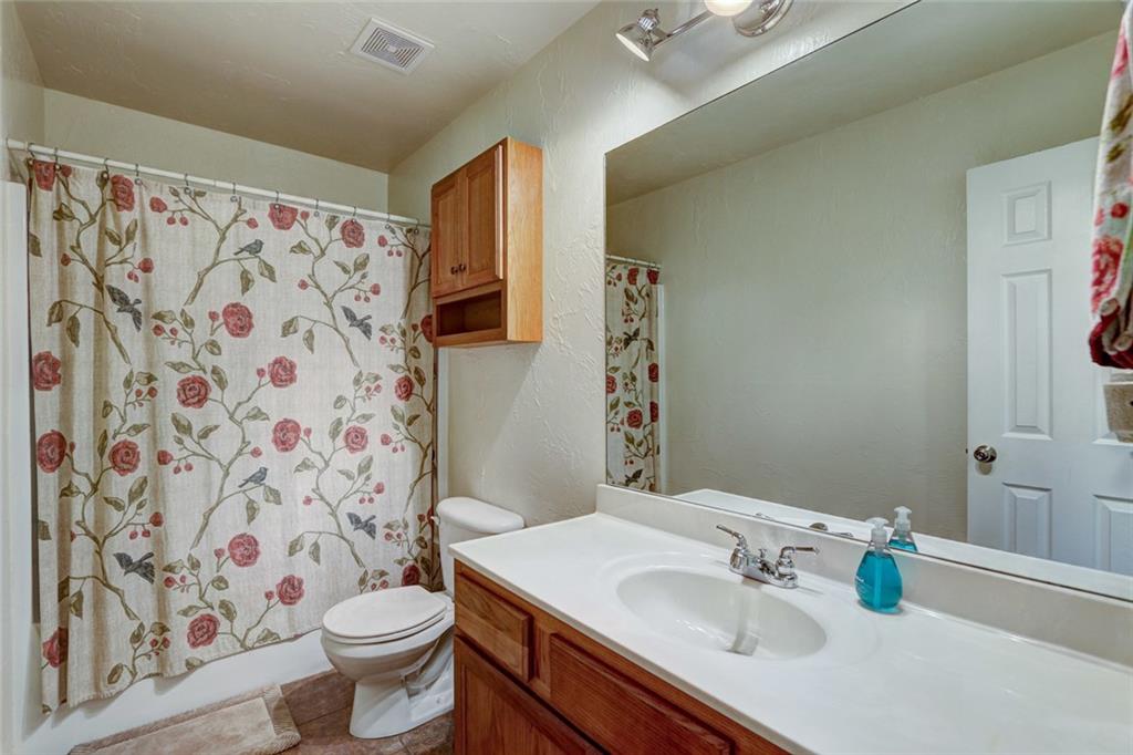 409 Apache Gate Dr, Yukon, OK 73099 photo 17