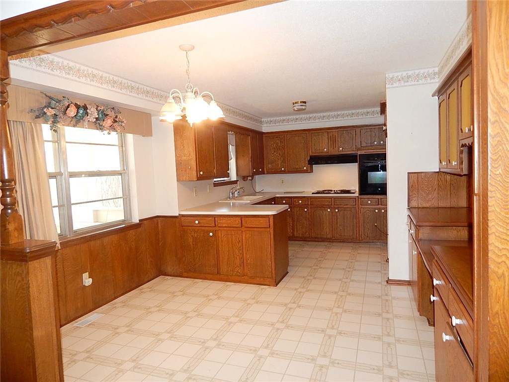 624 E 26th St, Edmond, OK 73013 photo 10