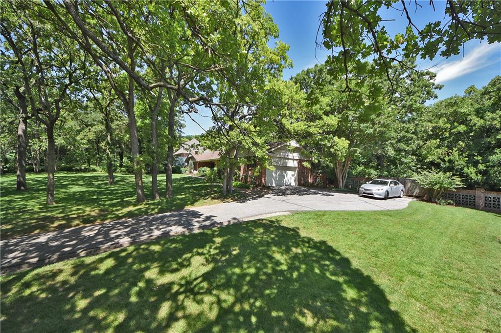 2805 E Randolph Rd, Edmond, OK 73013 photo 4