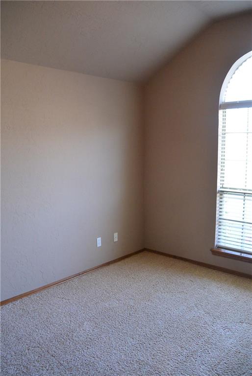 620 Loyd, Moore, OK 73160 photo 3