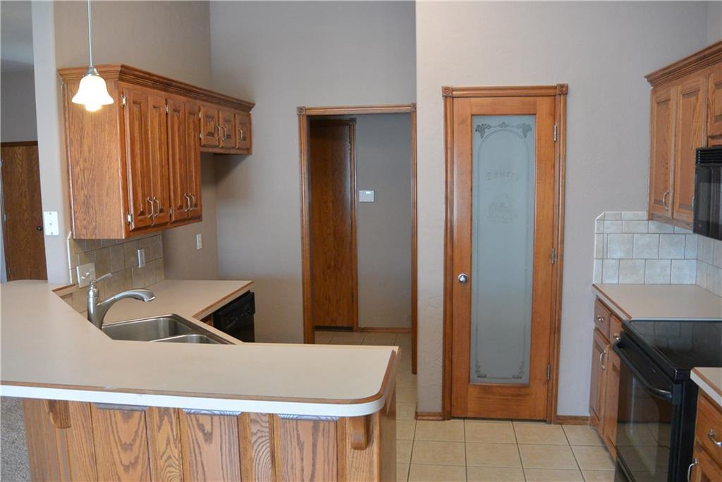 620 Loyd, Moore, OK 73160 photo 7