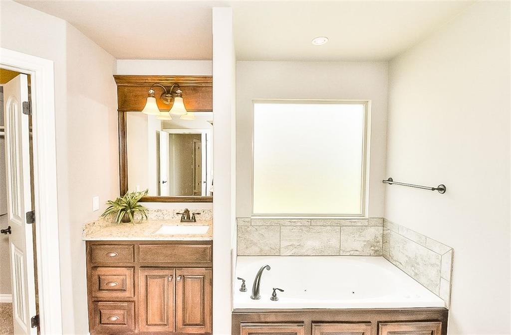 4600 Riata Cir, Tuttle, OK 73089 photo 17