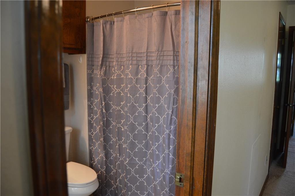 323 E Carson, Mustang, OK 73064 photo 28