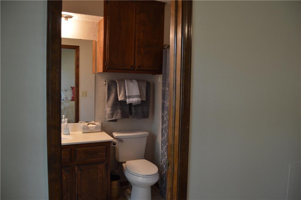 323 E Carson, Mustang, OK 73064 photo 27