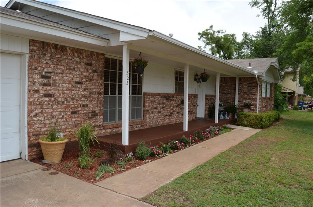 323 E Carson, Mustang, OK 73064 photo 9