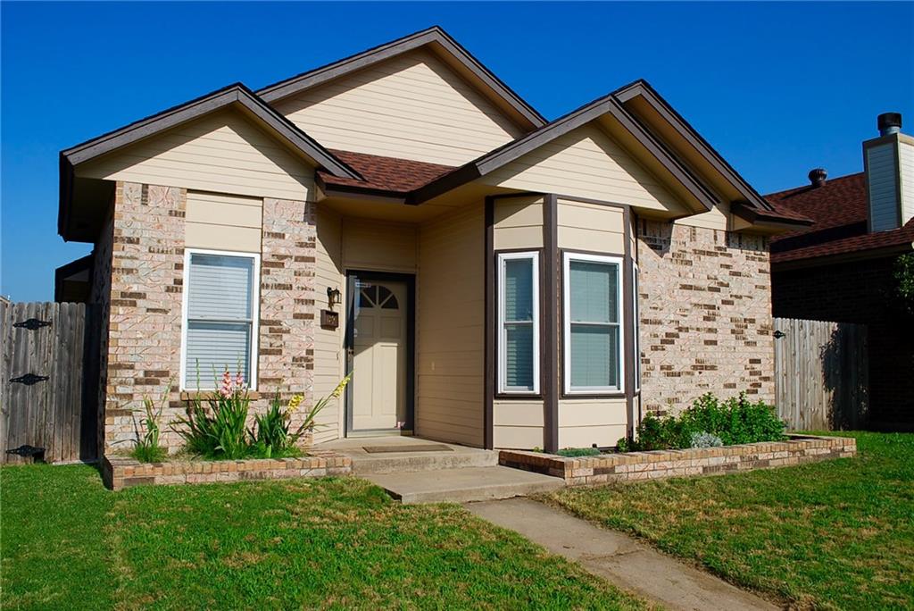 2129 Lonnie Ln, Moore, OK 73170 photo 1
