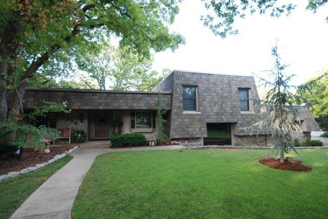 3320 Meadow View Rd, Edmond, OK 73013 photo 1