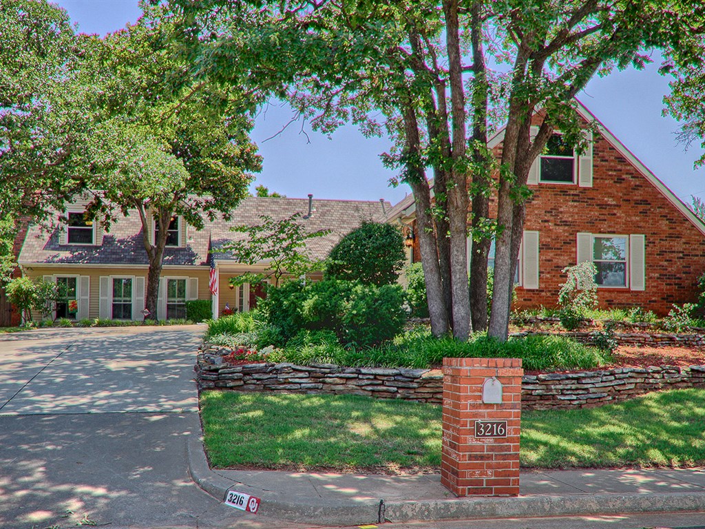3216 Adobe Dr, Edmond, OK 73013 photo 1