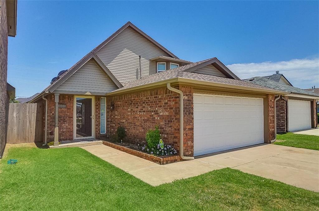 1601 SW 20th, Moore, OK 73170 photo 4