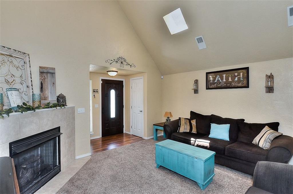 1601 SW 20th, Moore, OK 73170 photo 8