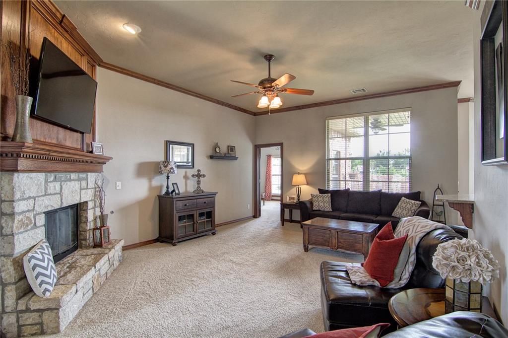 3232 33rd St, Moore, OK 73165 photo 5
