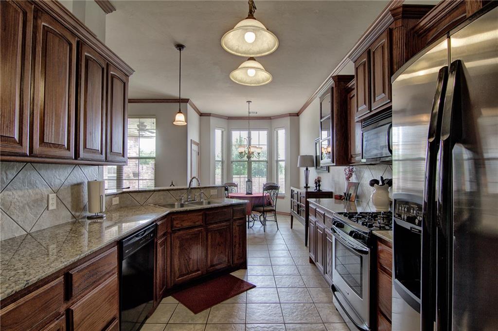 3232 33rd St, Moore, OK 73165 photo 9