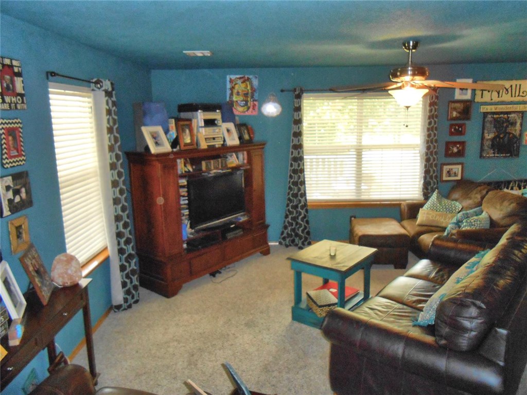 225 N Main, Mcloud, OK 74851 photo 8