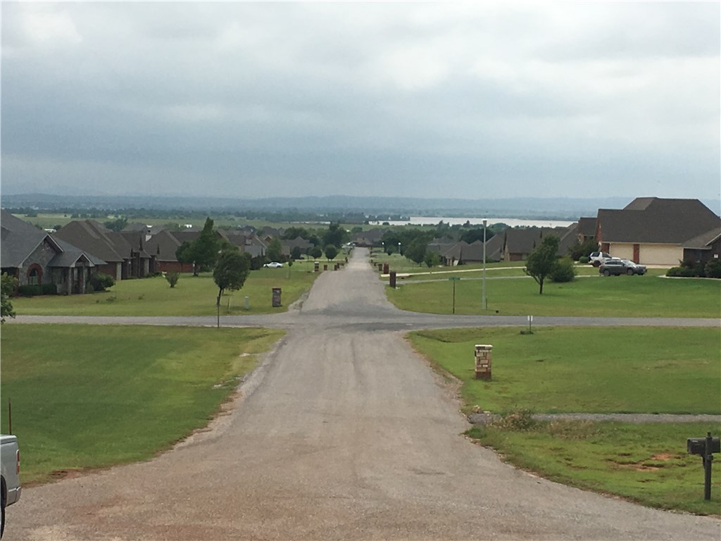 574 NE Sunset Dr, Elgin, OK 73538 photo 1
