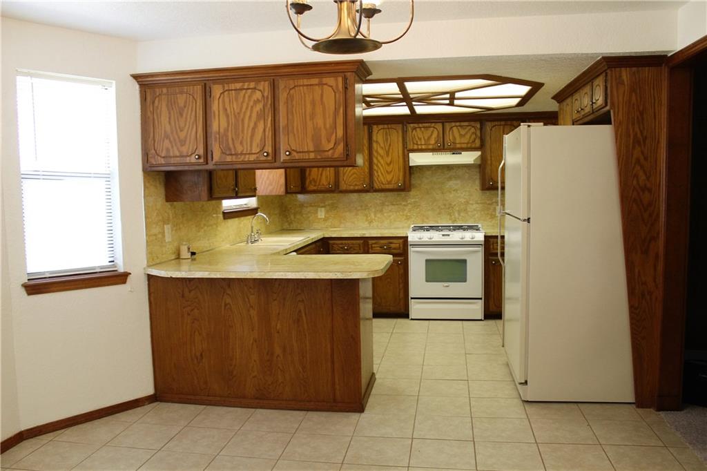 712 E Fox Ln, Newcastle, OK 73065 photo 11