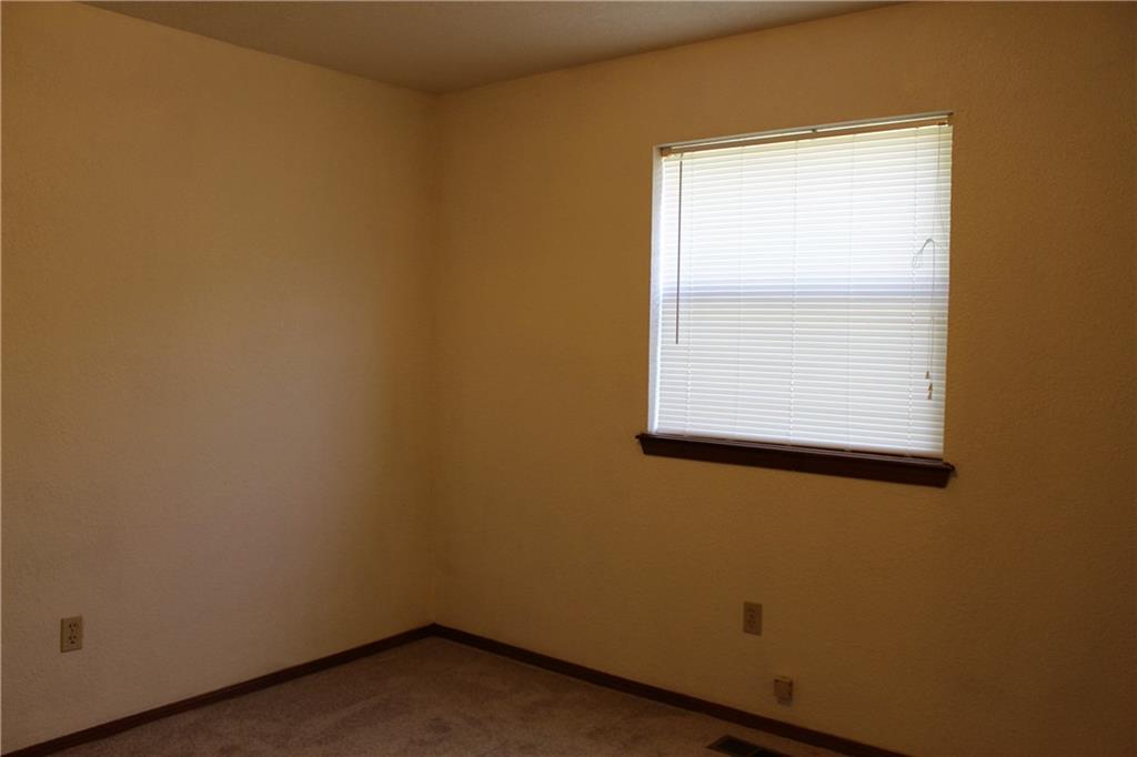 712 E Fox Ln, Newcastle, OK 73065 photo 25