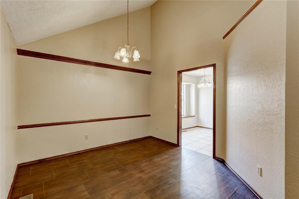 2609 Amy Ct, Moore, OK 73160 photo 10