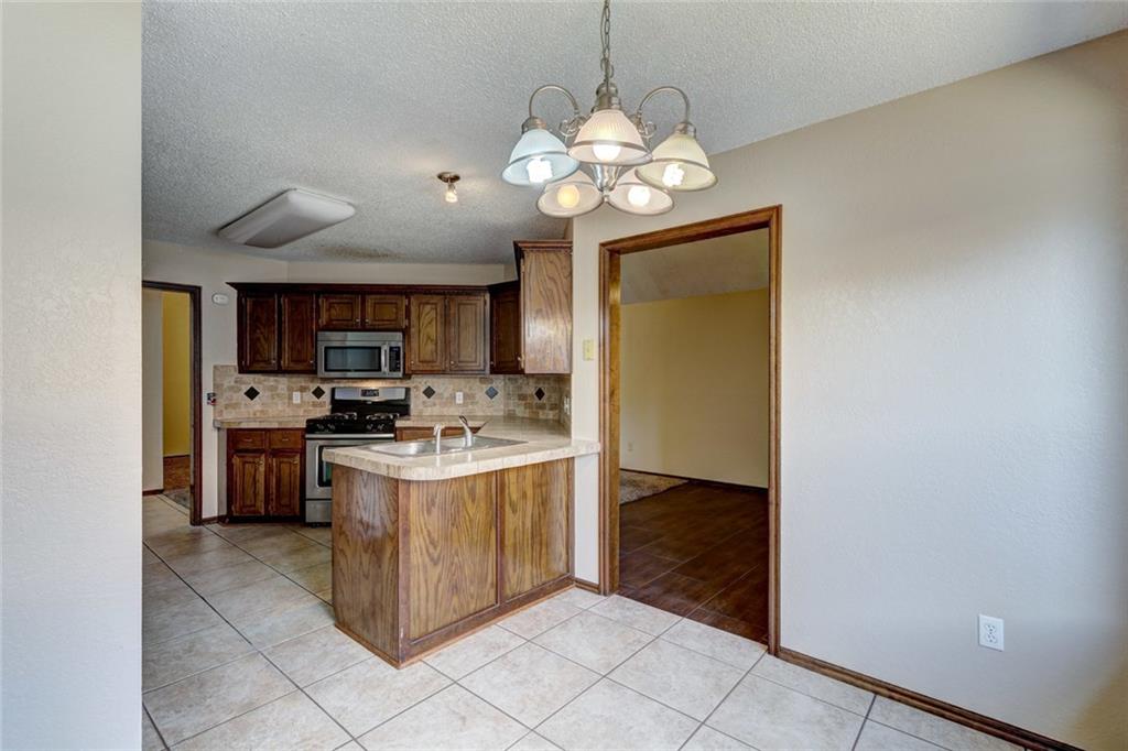 2609 Amy Ct, Moore, OK 73160 photo 17