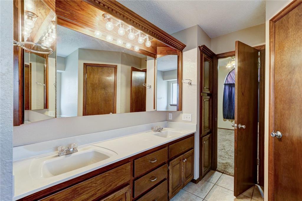 2609 Amy Ct, Moore, OK 73160 photo 21