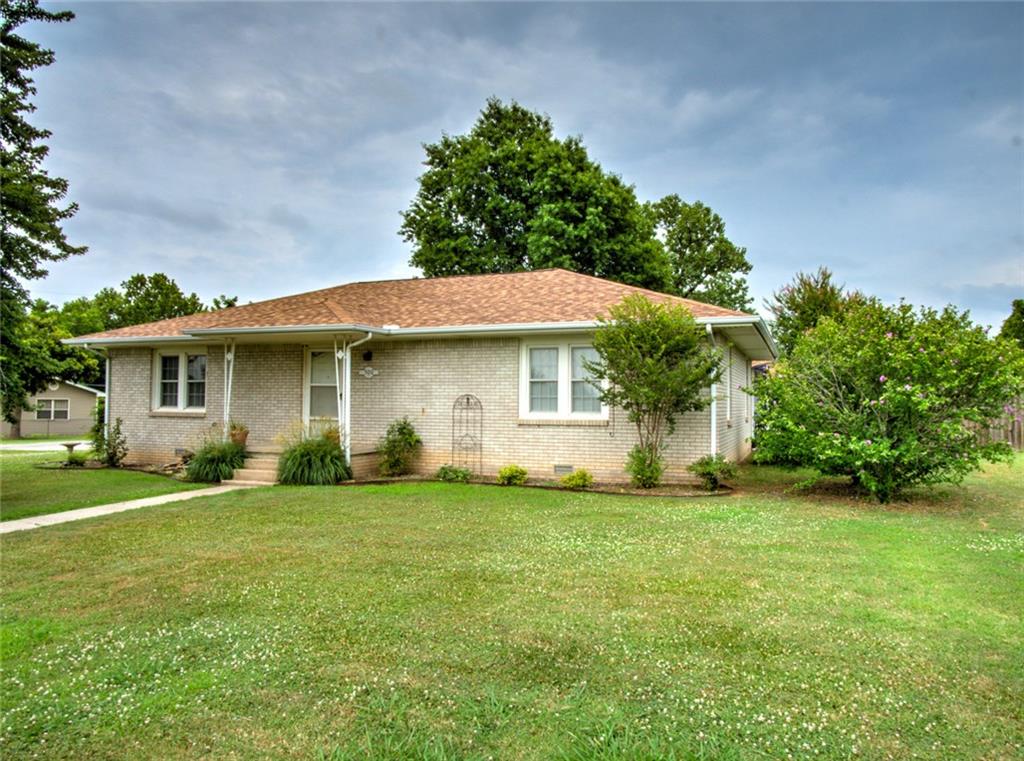500 S 4th, Mcloud, OK 74851 photo 1