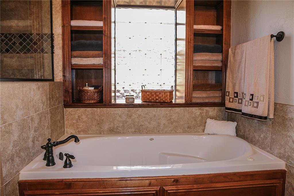 3008 White Cedar Ct, Moore, OK 73160 photo 23