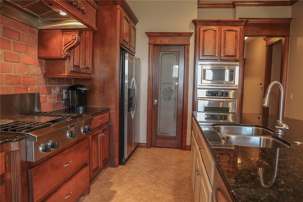 3008 White Cedar Ct, Moore, OK 73160 photo 5