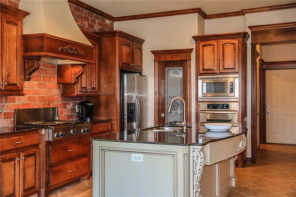 3008 White Cedar Ct, Moore, OK 73160 photo 6