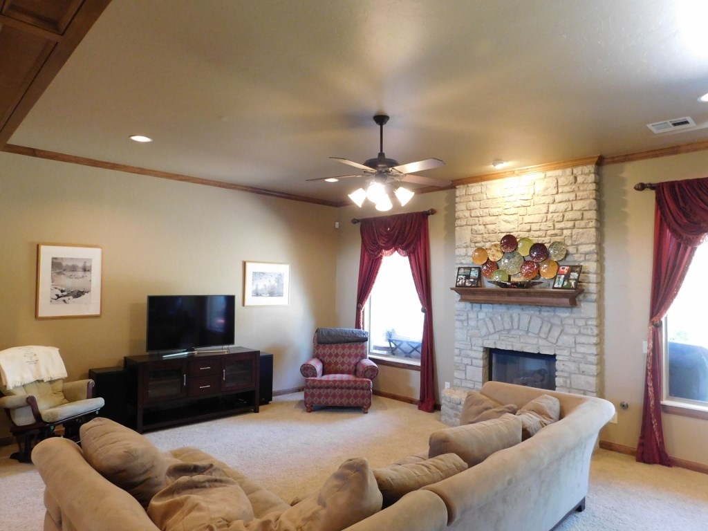 2400 Redrock Dr, Edmond, OK 73003 photo 5
