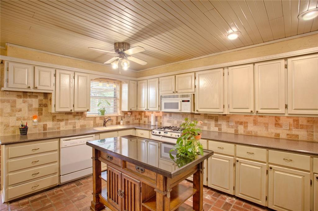 622 E 28th St, Edmond, OK 73013 photo 9